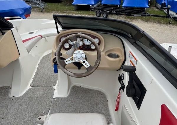 Glastron GT-205 image