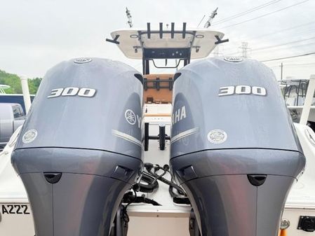 Sea-hunt GAMEFISH-30-COFFIN-BOX image