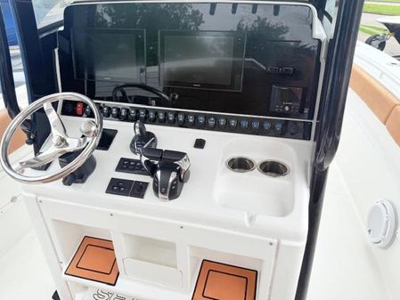 Sea-hunt GAMEFISH-30-COFFIN-BOX image