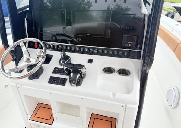 Sea-hunt GAMEFISH-30-COFFIN-BOX image