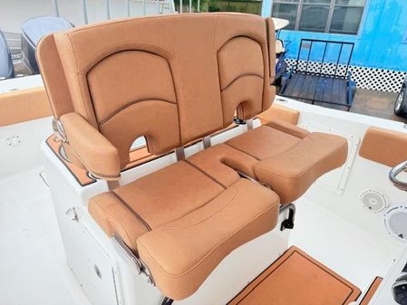 Sea-hunt GAMEFISH-30-COFFIN-BOX image