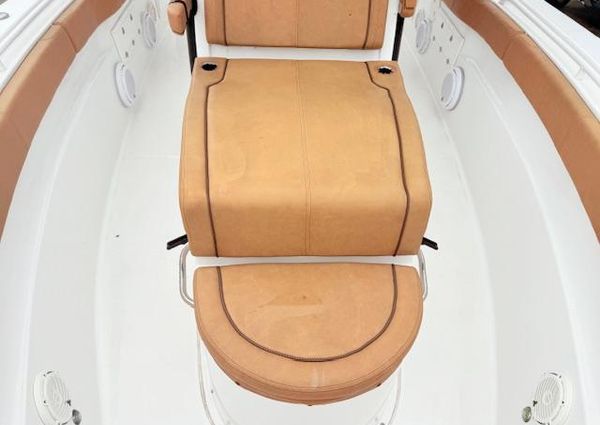 Sea-hunt GAMEFISH-30-COFFIN-BOX image