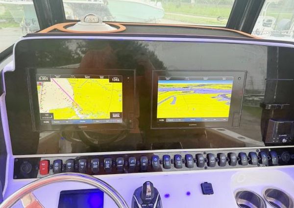 Sea-hunt GAMEFISH-30-COFFIN-BOX image