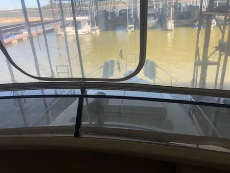 Sea Ray 390 Sport Fisherman image