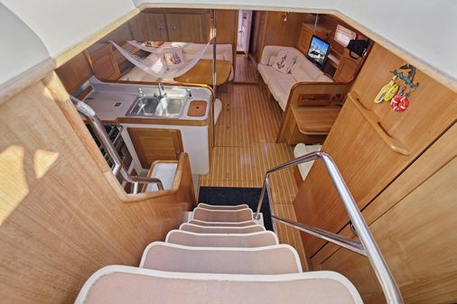 Catalina 470 image