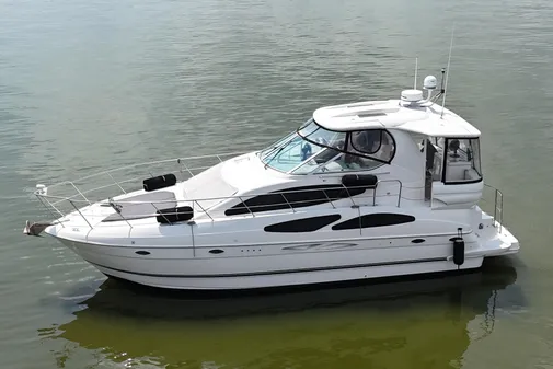 Cruisers Yachts 405 Express Motoryacht image