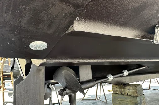 Cruisers Yachts 405 Express Motoryacht image