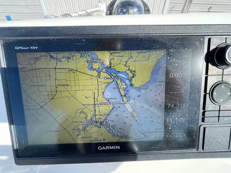 Boston Whaler 190 Montauk image