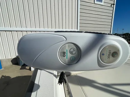 Boston Whaler 190 Montauk image