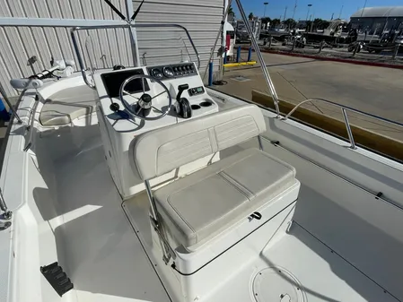 Boston Whaler 190 Montauk image