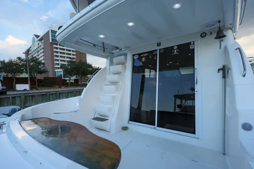 Meridian 411 Sedan image