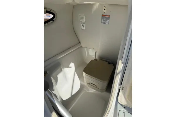 Crownline 236-LS image