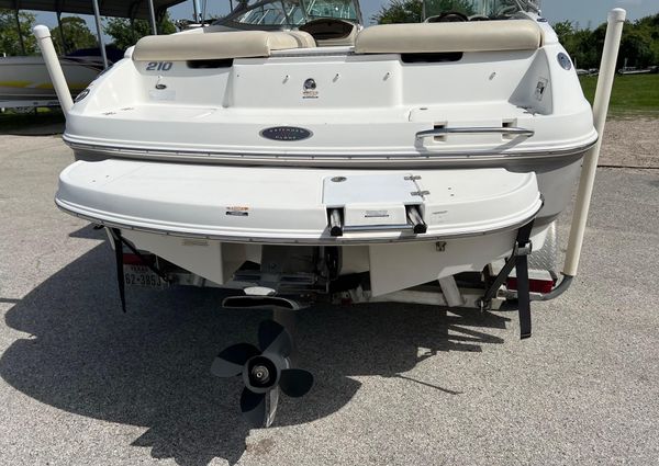 Chaparral 210-SSI image