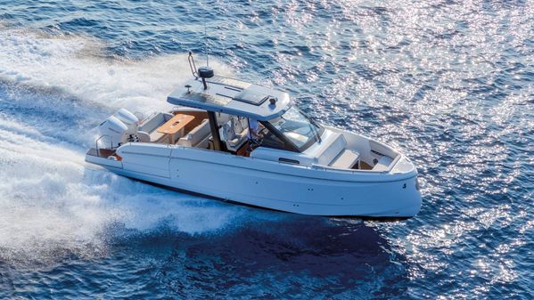 Beneteau GRAN-TURISMO-35 image