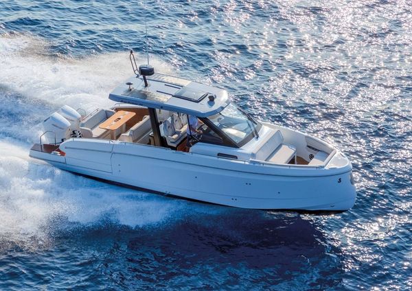 Beneteau GRAN-TURISMO-35 image