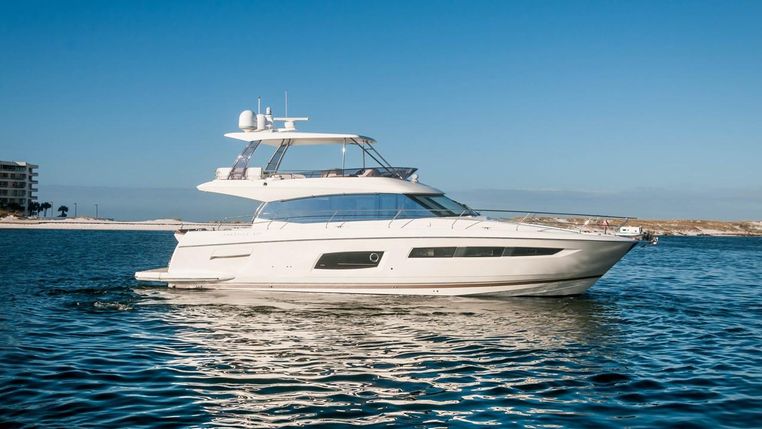 2015 Prestige 550 Flybridge 2015 Prestige 550 Flybridge