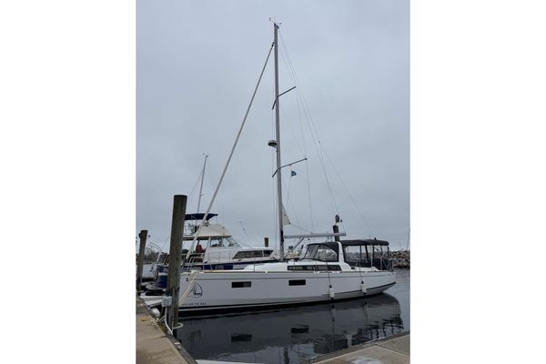 Beneteau OCEANIS-38-1 - main image