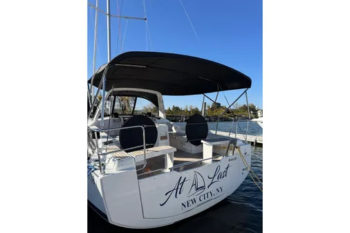 Beneteau OCEANIS-38-1 image