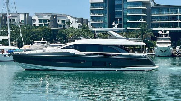 Azimut Fly 78 