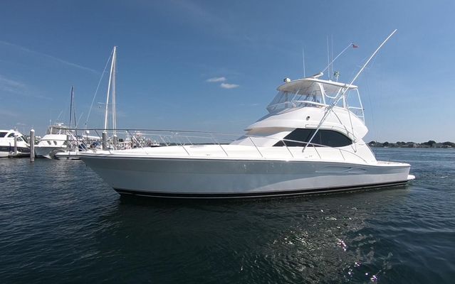 Riviera 42 Flybridge - main image