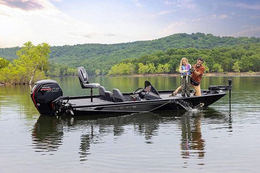 Lowe STINGER-195C image