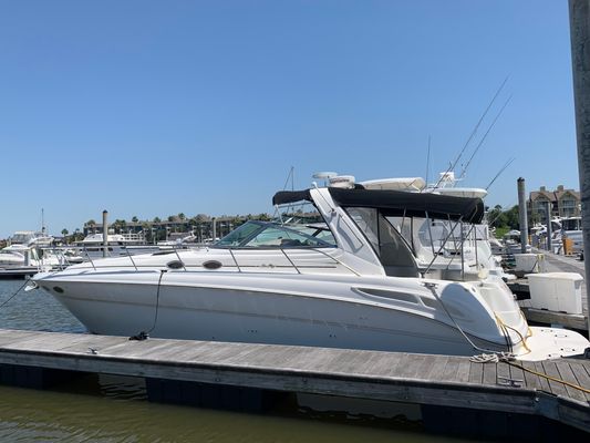 Sea Ray 380 Sundancer - main image