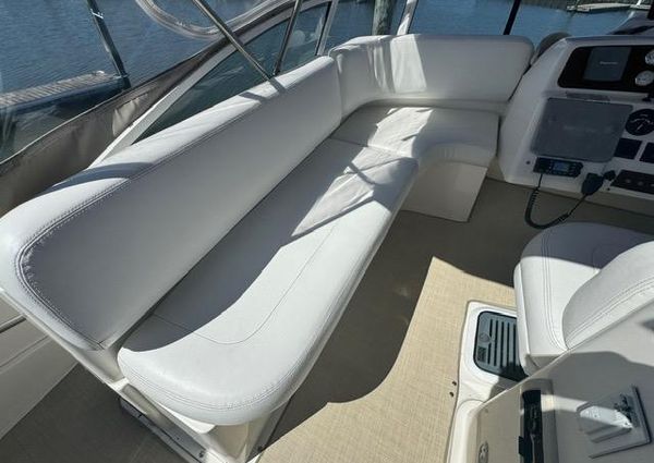 Silverton 330-SPORT-BRIDGE image