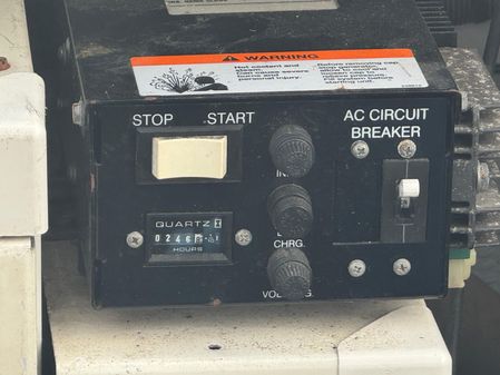 Silverton 330-SPORT-BRIDGE image