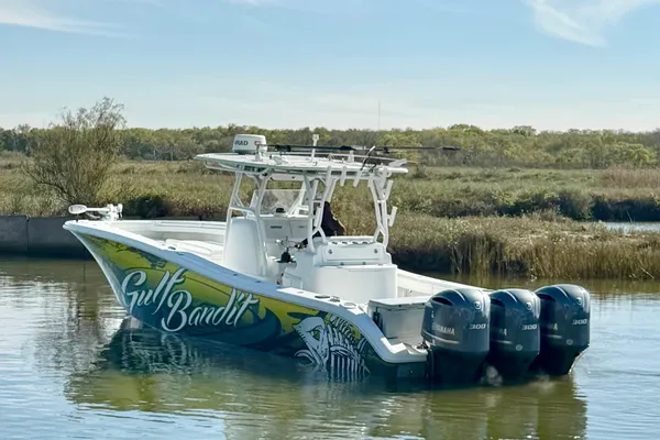 Yellowfin 36 Offshore image