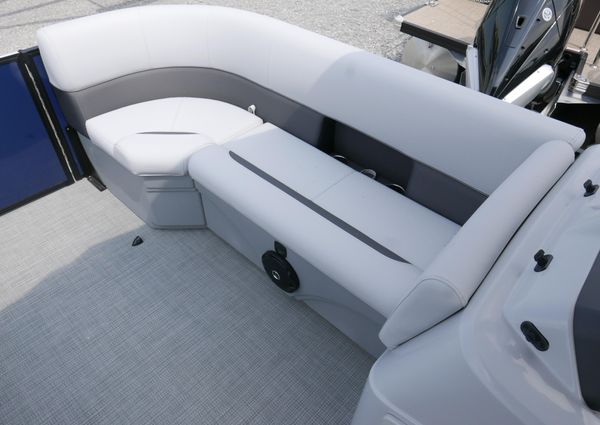 Bentley-pontoons LE-180-CRUISE image