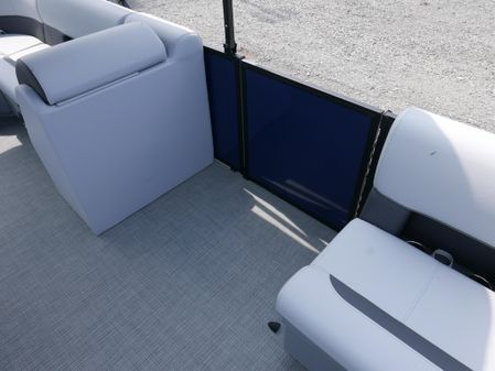 Bentley-pontoons LE-180-CRUISE image