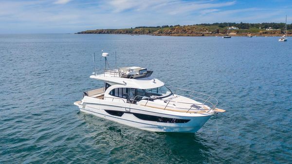 Beneteau ANTARES 11 fly