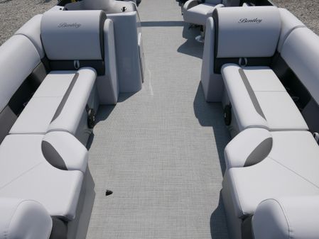 Bentley-pontoons LEGACY-223-NAVIGATOR image