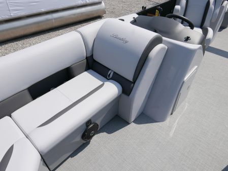 Bentley-pontoons LEGACY-223-NAVIGATOR image