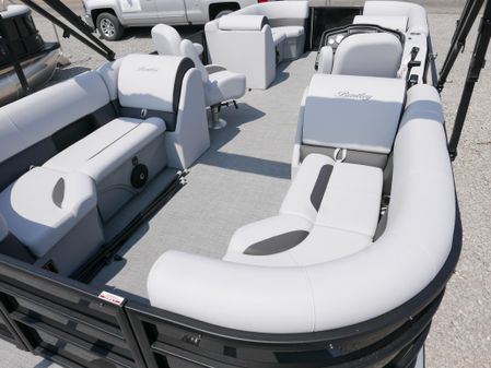 Bentley-pontoons LEGACY-223-NAVIGATOR image