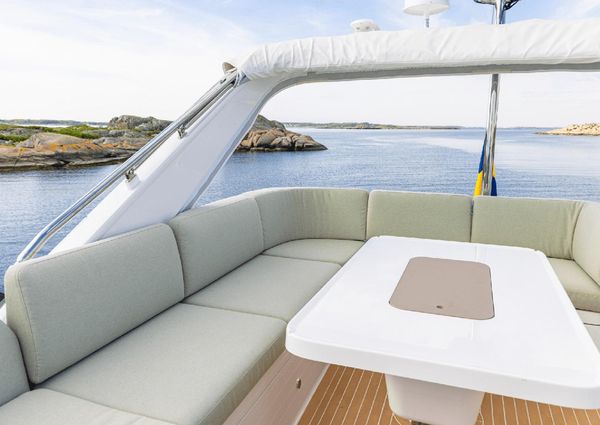 Nimbus 495-FLYBRIDGE image