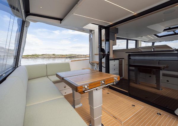 Nimbus 495-FLYBRIDGE image