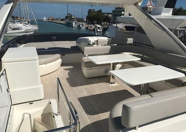 Ferretti-yachts 750 image