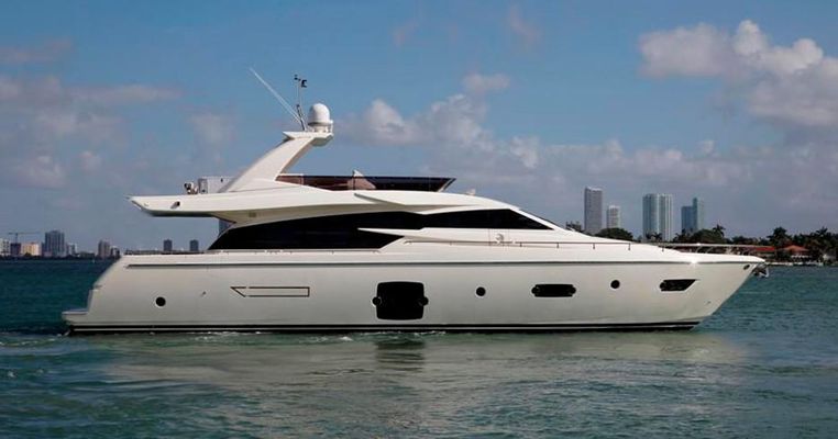 Ferretti-yachts 750 - main image