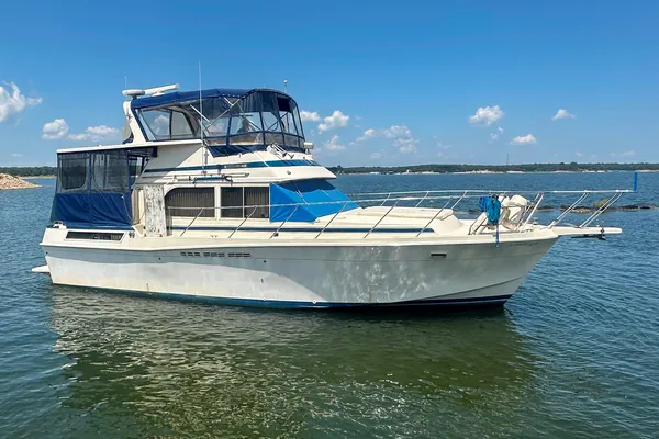 Chris-Craft 426 Catalina image