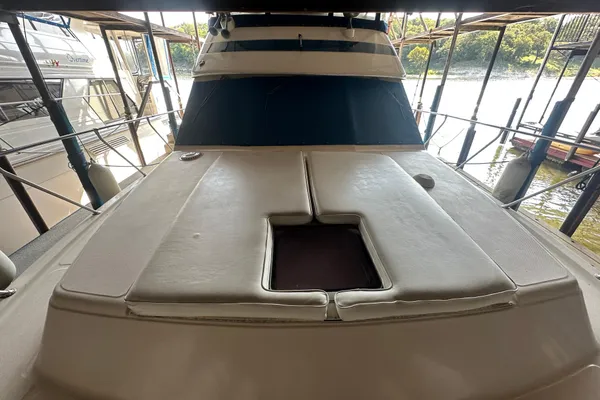 Chris-Craft 426 Catalina image