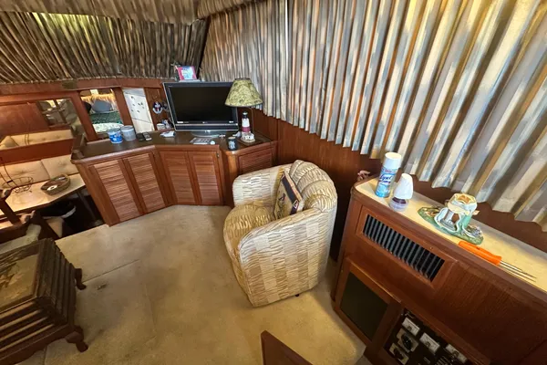 Chris-Craft 426 Catalina image