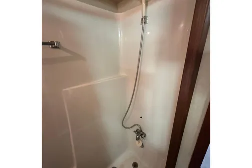 Chris-Craft 426 Catalina image