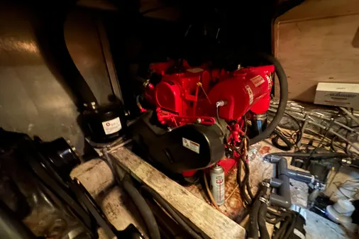 Chris-Craft 426 Catalina image