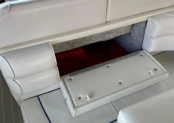 Sea Ray 330 Sundancer image