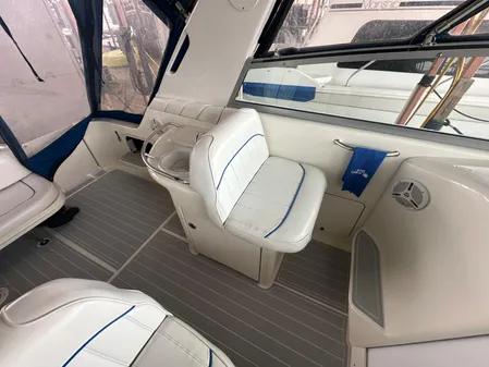 Sea Ray 330 Sundancer image