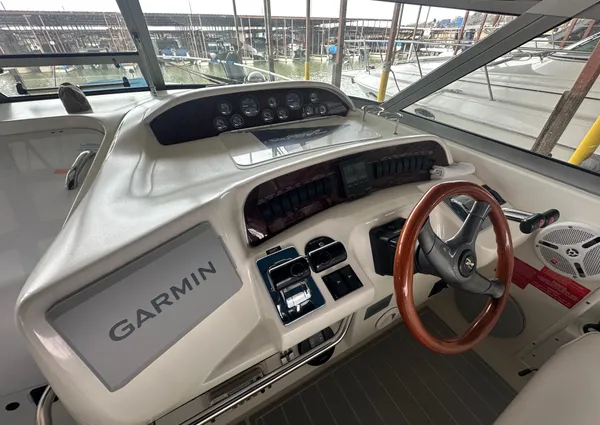 Sea Ray 330 Sundancer image