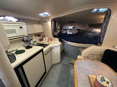 Sea Ray 330 Sundancer image