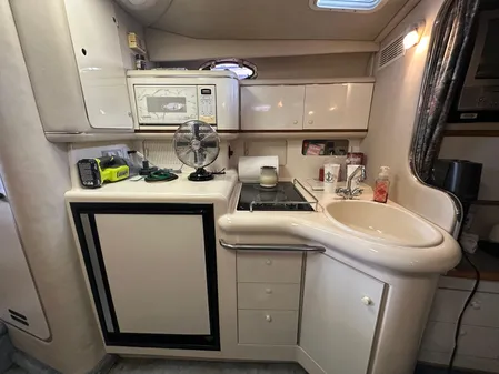 Sea Ray 330 Sundancer image