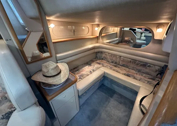 Sea Ray 330 Sundancer image